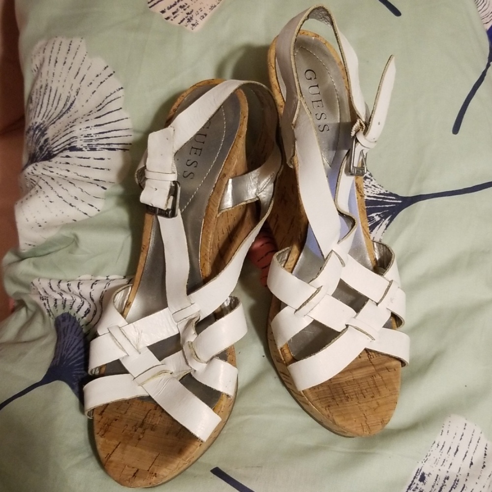 Guess wedges